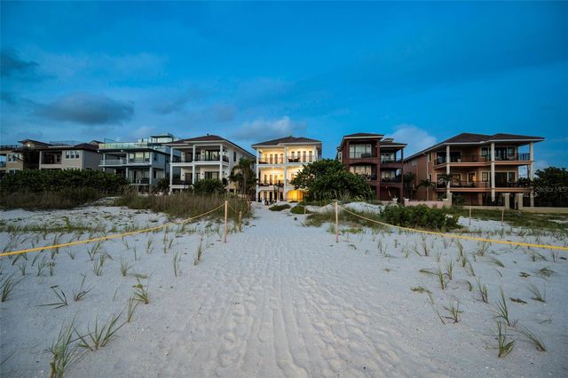 9550 W GULF BOULEVARD, Treasure Island, FL 33706