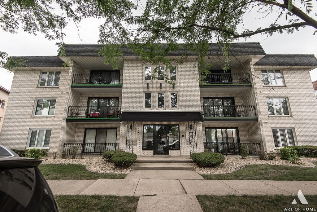 10910 S KILPATRICK Avenue 3NW, Oak Lawn, IL 60453
