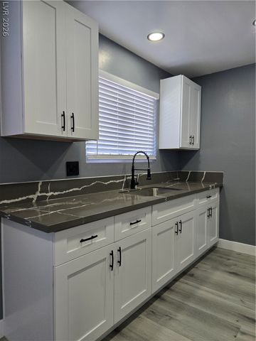 3240 North Michael Way 1, Las Vegas, NV 89108