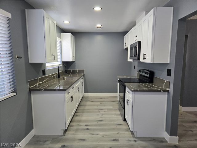 3240 North Michael Way 1, Las Vegas, NV 89108