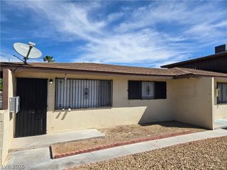 3240 North Michael Way 1, Las Vegas, NV 89108