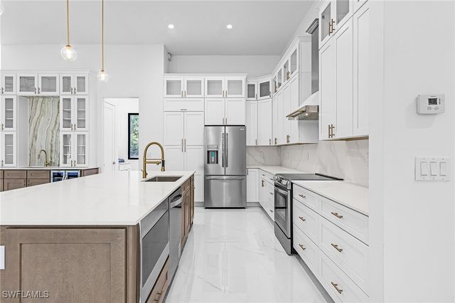 4007 2nd AVE SE, Naples, FL 34117