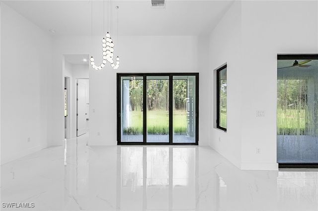 4007 2nd AVE SE, Naples, FL 34117