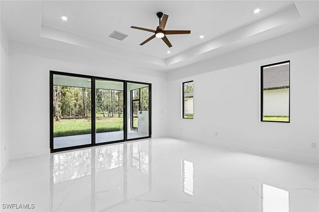 4007 2nd AVE SE, Naples, FL 34117
