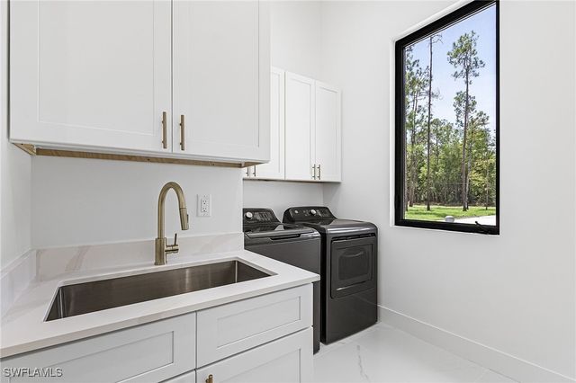 4007 2nd AVE SE, Naples, FL 34117