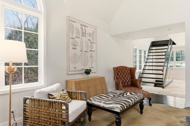 1347 Chicken Valley Road, Upper Brookville, NY 11771