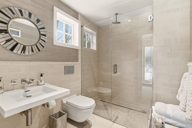 1347 Chicken Valley Road, Upper Brookville, NY 11771