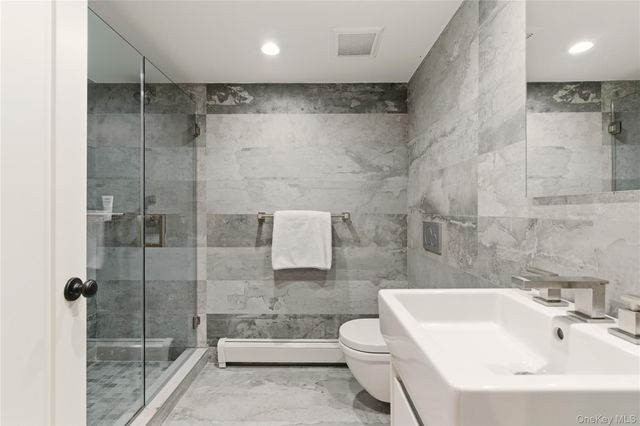 1347 Chicken Valley Road, Upper Brookville, NY 11771