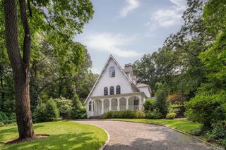 1347 Chicken Valley Road, Upper Brookville, NY 11771