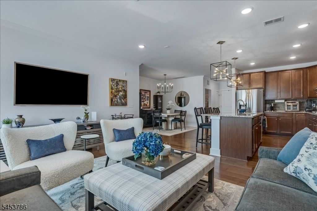 3 Vanderbilt Blvd 209, Florham Park Boro, NJ 07932 — exterior
