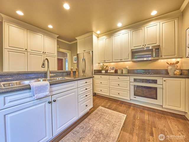 700 W Prospect Street, Seattle, WA 98119