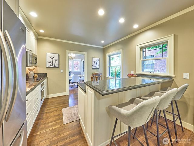 700 W Prospect Street, Seattle, WA 98119
