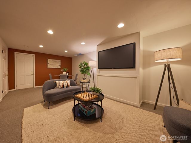 700 W Prospect Street, Seattle, WA 98119