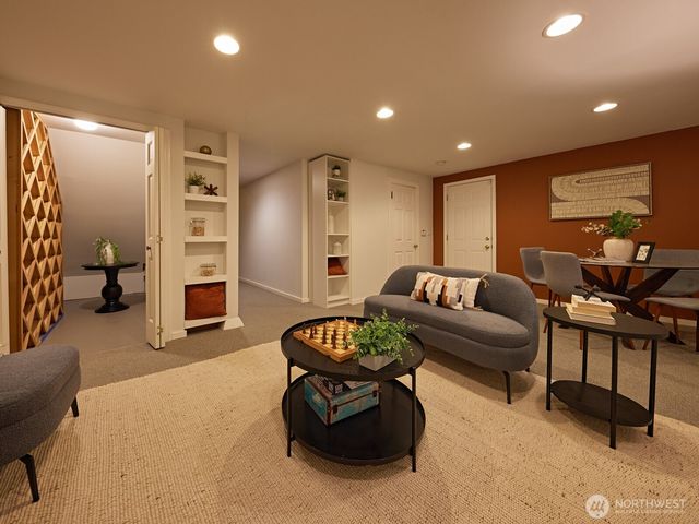 700 W Prospect Street, Seattle, WA 98119