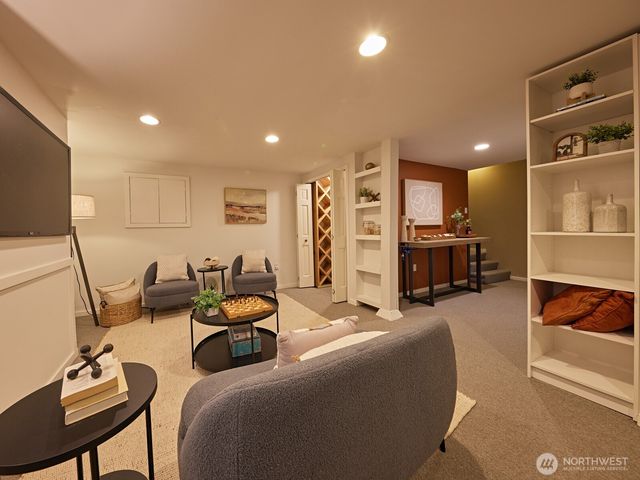 700 W Prospect Street, Seattle, WA 98119