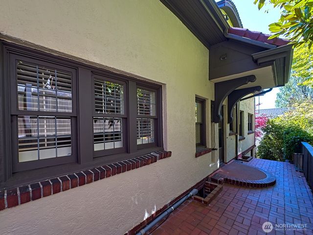 700 W Prospect Street, Seattle, WA 98119