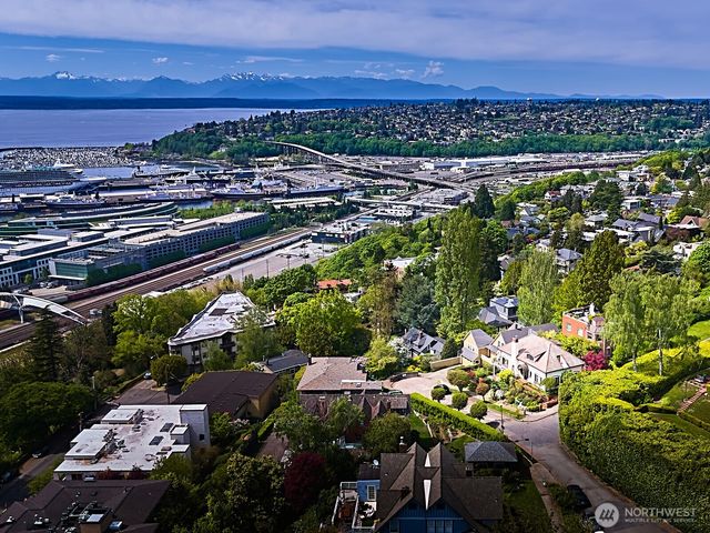 700 W Prospect Street, Seattle, WA 98119