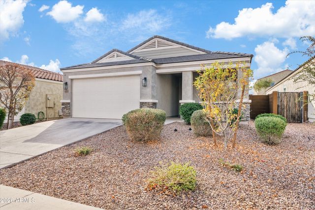 4589 W HORSENETTLE Drive, San Tan Valley, AZ 85144