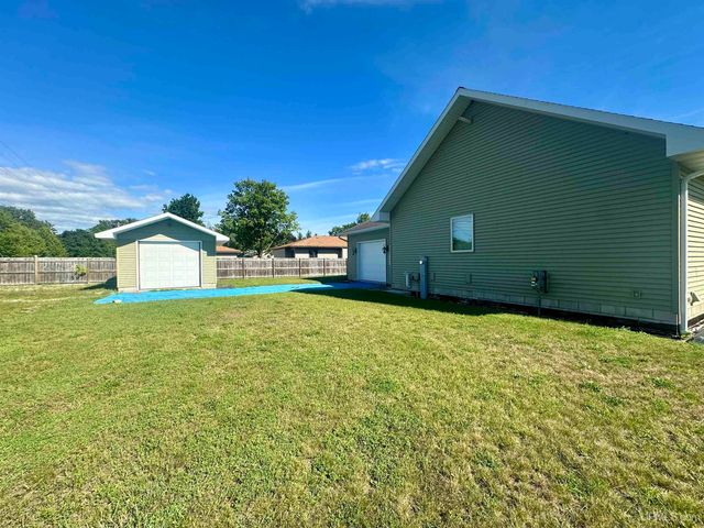 2016 S 13th Avenue, Escanaba, MI 49829