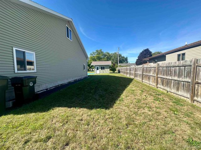 2016 S 13th Avenue, Escanaba, MI 49829