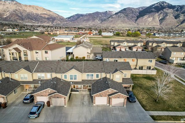 2464 N CHARLESTON AVE, Harrisville, UT 84414
