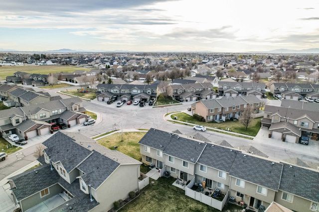 2464 N CHARLESTON AVE, Harrisville, UT 84414