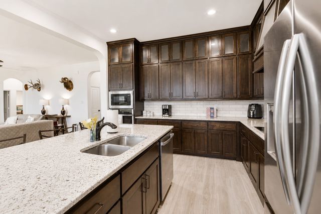 430 Solo Ridge Drive, Waxahachie, TX 75167