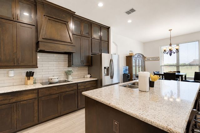 430 Solo Ridge Drive, Waxahachie, TX 75167