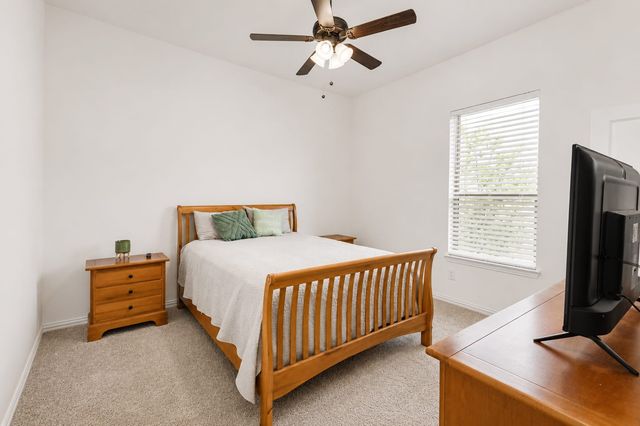 430 Solo Ridge Drive, Waxahachie, TX 75167