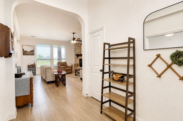 430 Solo Ridge Drive, Waxahachie, TX 75167