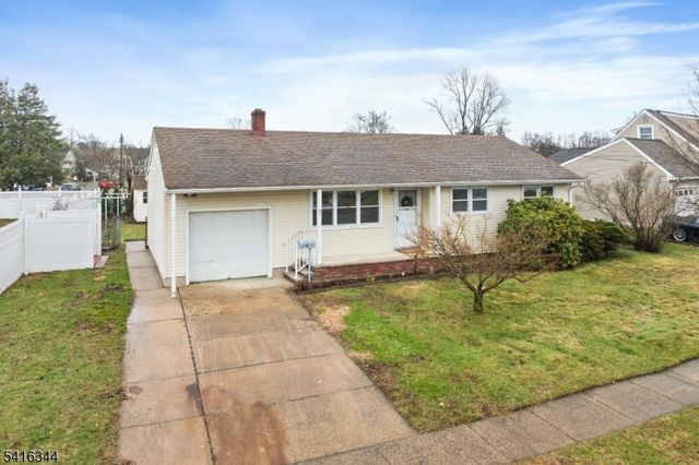 37 Louise Dr, Manville Boro, NJ 08835
