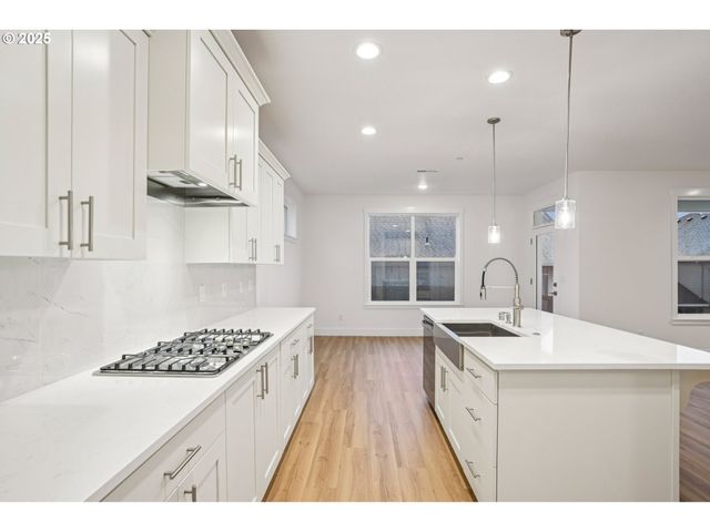 5266 N 93rd St Lot 273, Camas, WA 98607