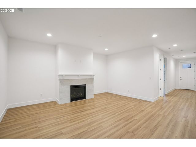 5266 N 93rd St Lot 273, Camas, WA 98607