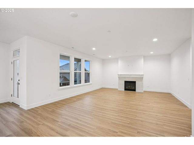 5266 N 93rd St Lot 273, Camas, WA 98607