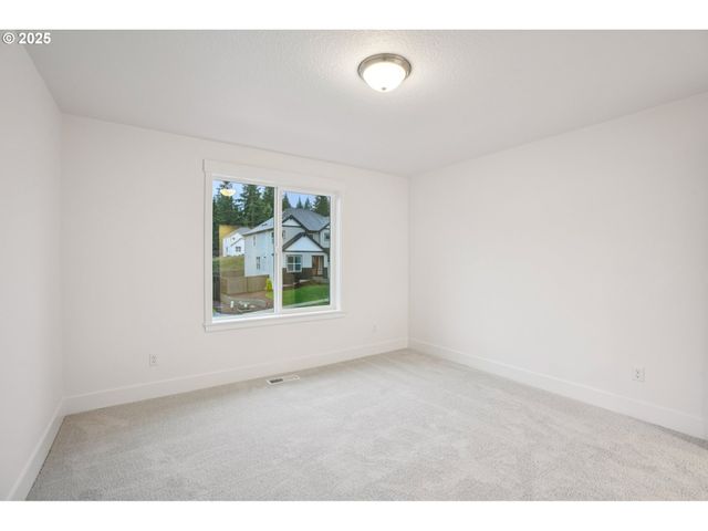 5266 N 93rd St Lot 273, Camas, WA 98607