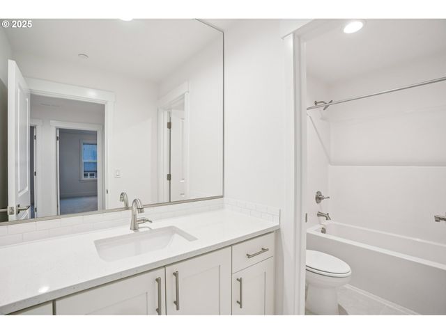 5266 N 93rd St Lot 273, Camas, WA 98607