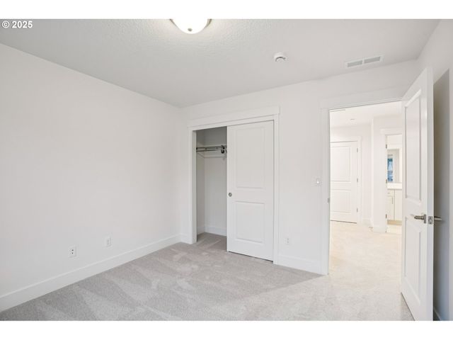 5266 N 93rd St Lot 273, Camas, WA 98607