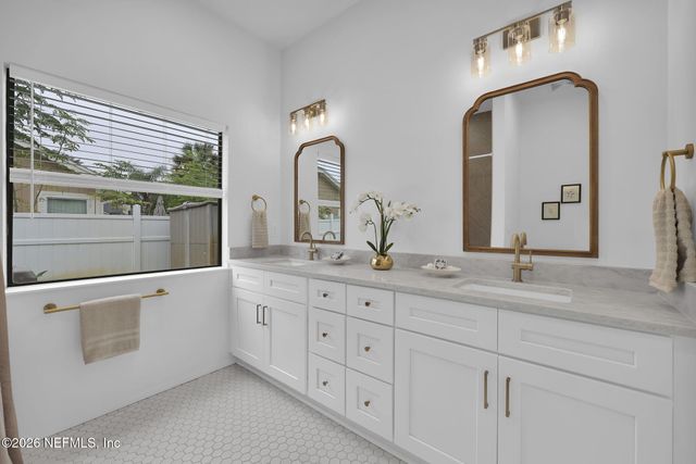 12966 MEDFORD Lane, Jacksonville, FL 32225