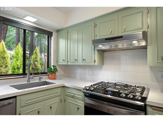 7260 Sw WILSON Ct, Beaverton, OR 97008