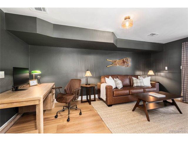 9292 W 56th Pl, Arvada, CO 80002