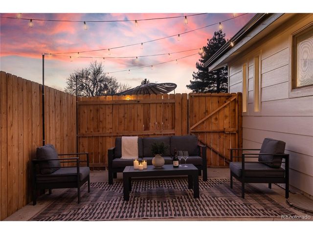 9292 W 56th Pl, Arvada, CO 80002