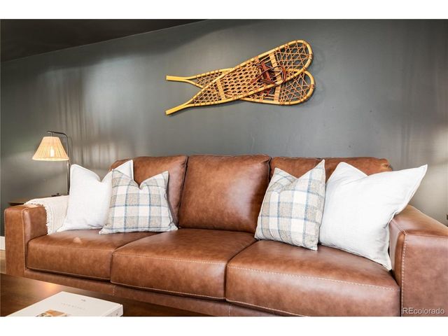 9292 W 56th Pl, Arvada, CO 80002