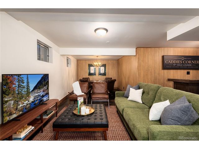 9292 W 56th Pl, Arvada, CO 80002