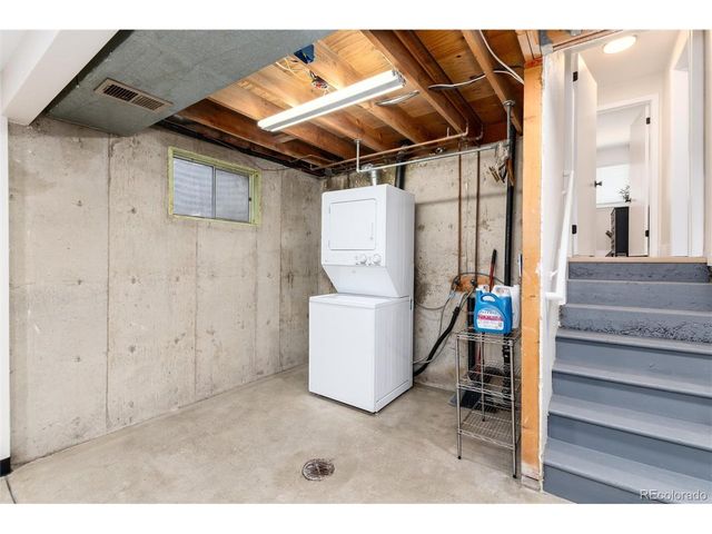 9292 W 56th Pl, Arvada, CO 80002