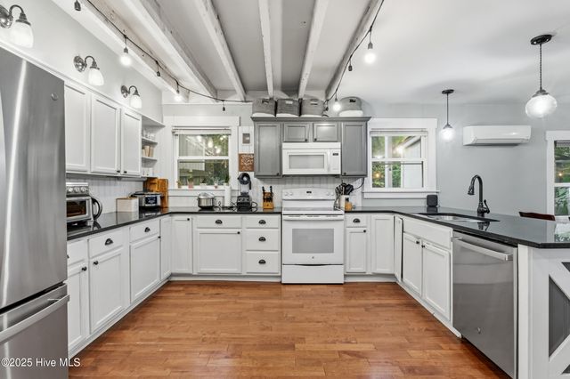 317 S 15th Street, Wilmington, NC 28401