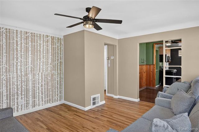 13729 Netherwood Street, Southgate, MI 48195