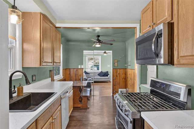 13729 Netherwood Street, Southgate, MI 48195