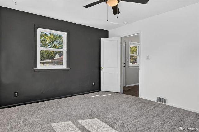 13729 Netherwood Street, Southgate, MI 48195