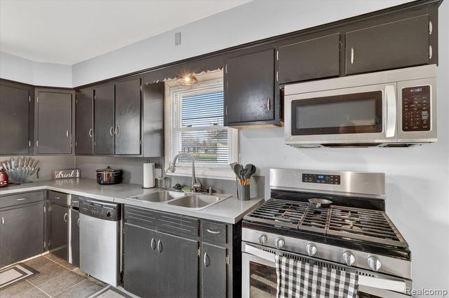 959 Blanchard Street, Wyoming, MI 49509