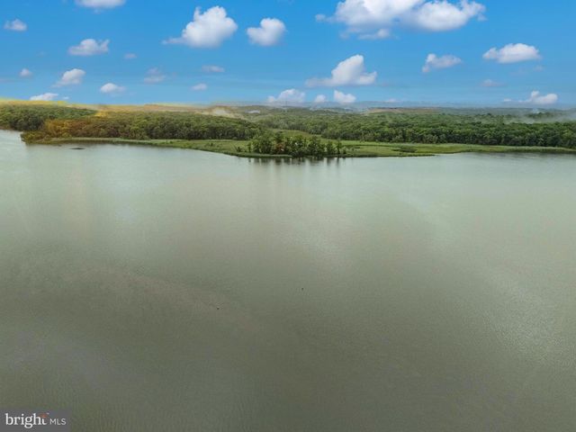 6801 NORTH RIVER, Middle River, MD 21220